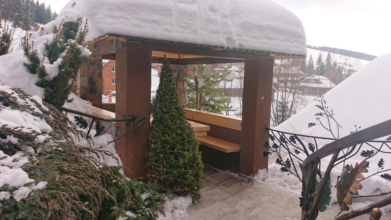 Любе Hotel Yablunytsya Luaran gambar