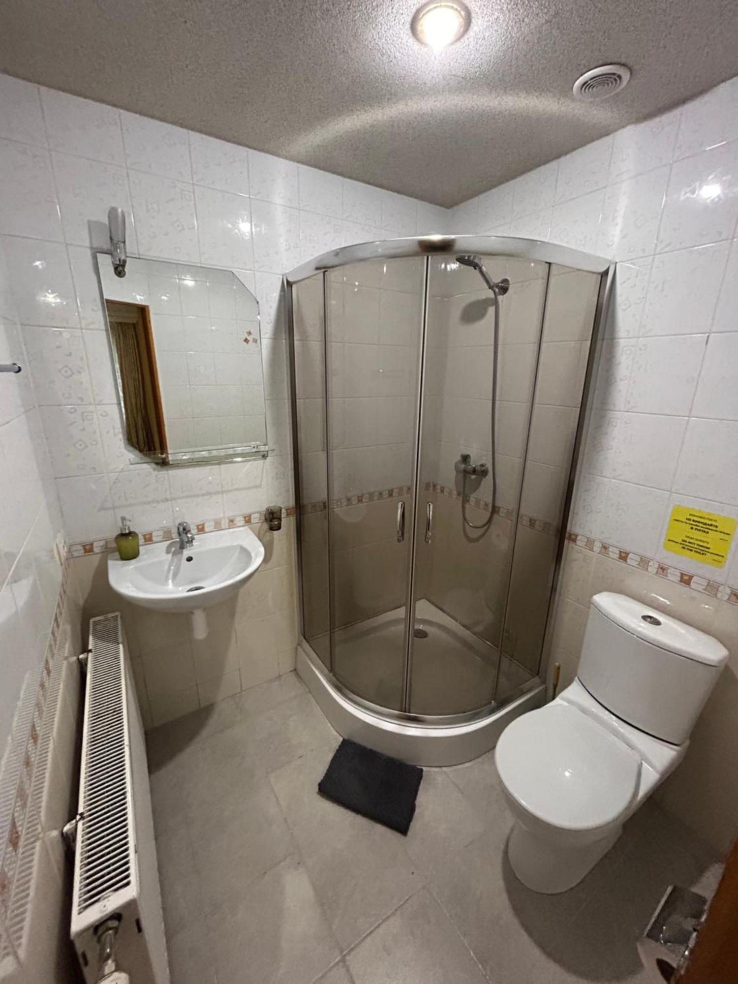 Любе Hotel Yablunytsya Luaran gambar