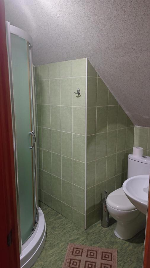 Любе Hotel Yablunytsya Luaran gambar